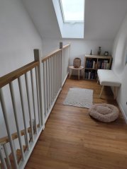 Realizácia Praha - zábradlie Hradec s dubovým horným madlom