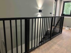 PROSCHODY Zábradlí Hradec černé