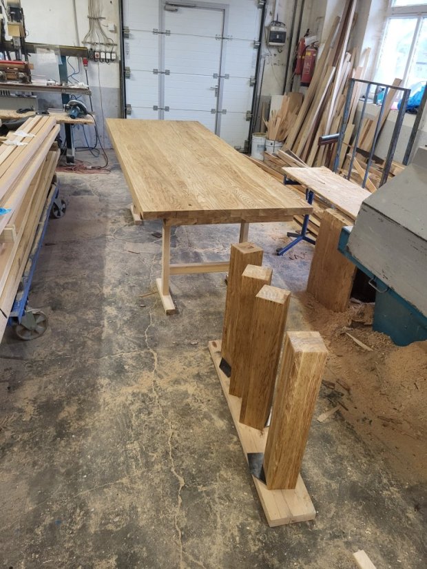 Eichenholzstufen 42 mm - Behandlungen: Lack farblos, Breite der Stufe: 38,5