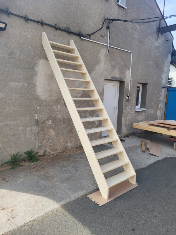 Otevřené schody bez zábradlí - základní varianta