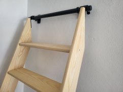 Záves pre úsporné schody