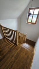Kieferntreppe mit Geländer in Erzgebirge bei einem Kunden in Aussig